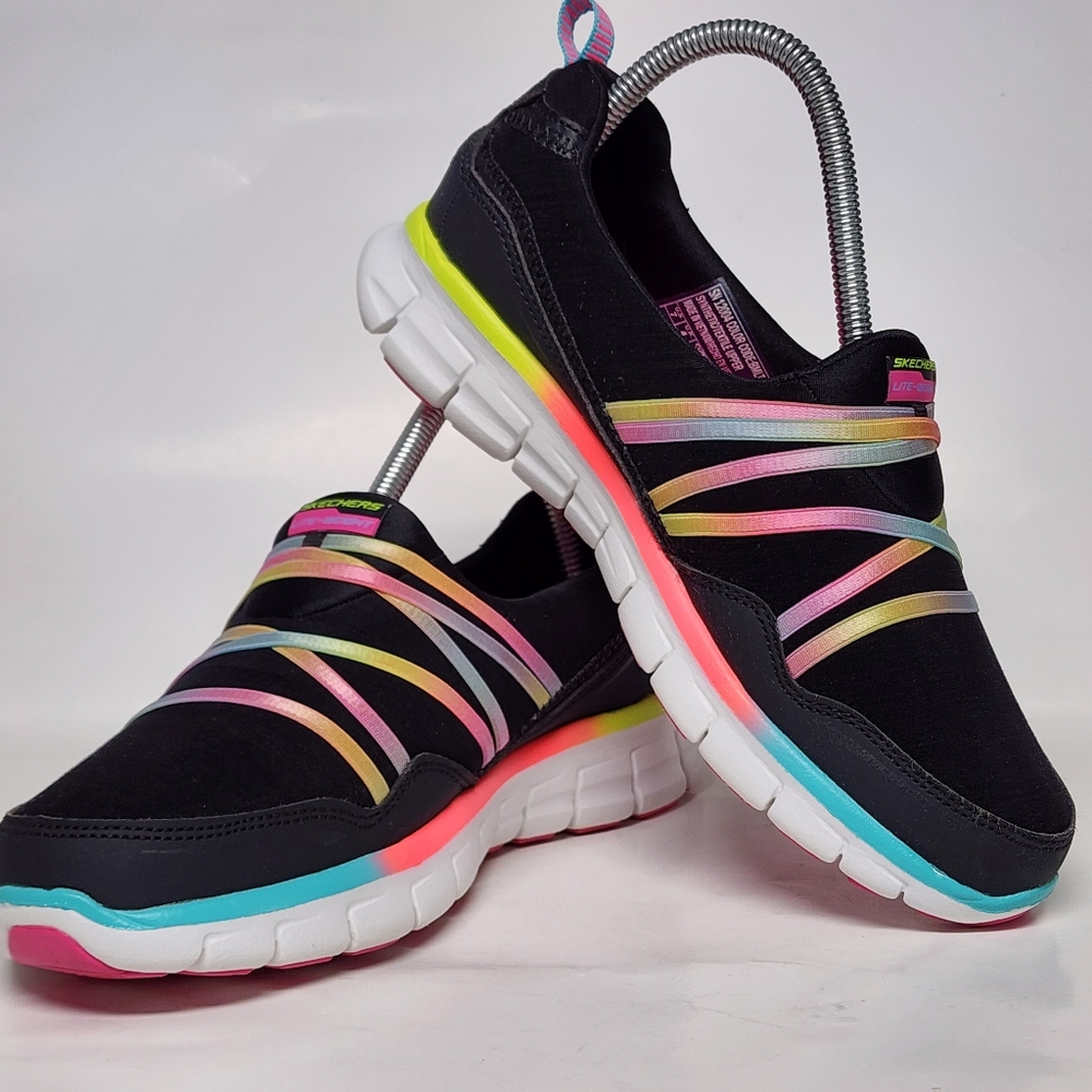 Skechers Lite-Weight Slip On Sneakers Women's Size 7 Black